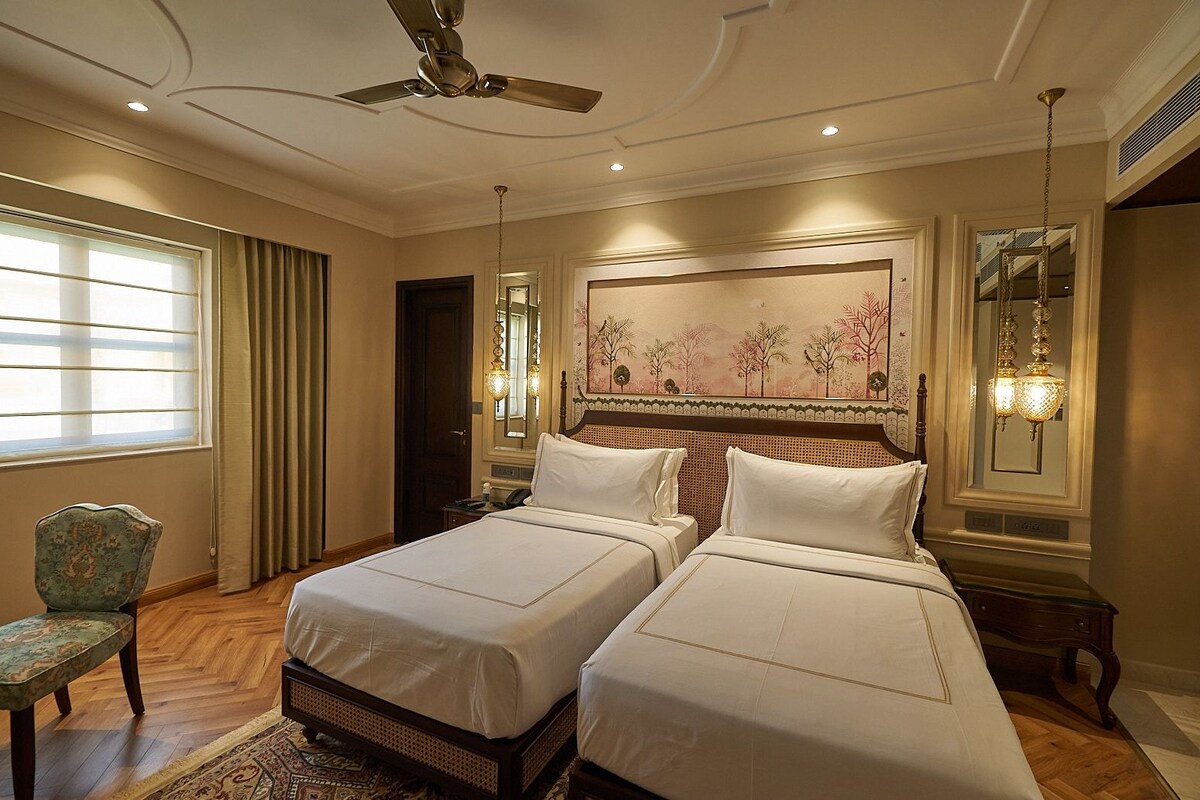 Ropa de cama de alta calidad y minibar 
