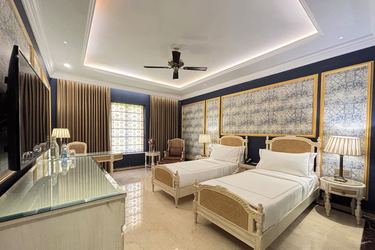 Palace Room Twin | Premium bedding, minibar, in-room safe, desk