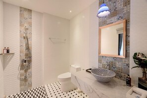 Bathroom - Sabai Mansion Pool Spa (Krabi)
