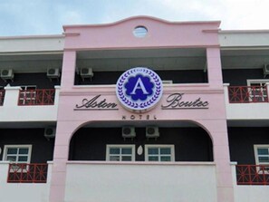 Exterior detail - Aston Boutec Hotel (Kota Kinabalu)