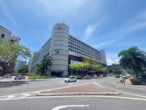 Pemandangan dari hartanah