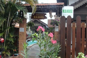 Entrada de la propiedad