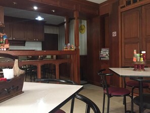 Bar (on property) - MD House (Chiang Mai)