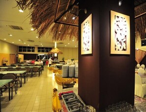 Enjoy a casual dining experience with a buffet service in our inviting indoor space.