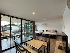 Floating Twin Room | 1 間睡房、免費 Wi-Fi、床單