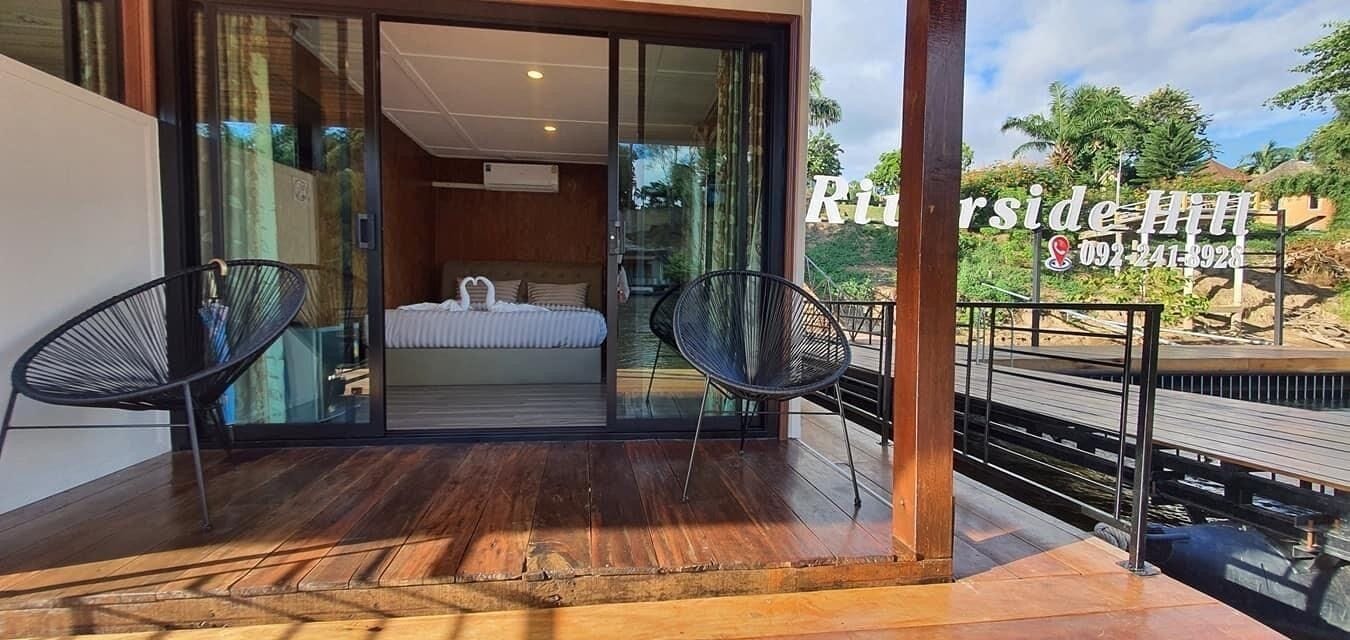Raft Room | Balcony