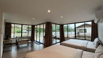 Floating Twin Room | 1 多间卧室、免费 WiFi、床单