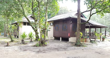 Pandan Laut Beach Resort