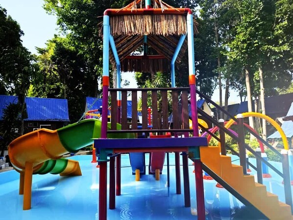 Children’s area - Shari-La Island Resort (Teluk Aur)