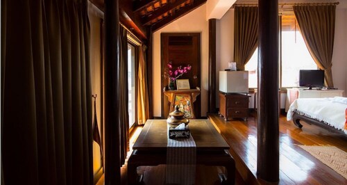 Ayutthaya Garden River Home