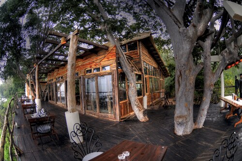 Pugdundee Safaris - Ken River Lodge