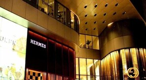 تفاصيل الفندق من الخارج