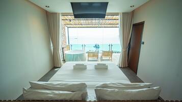 Chambre Panoramique, 1 très grand lit, vue océan