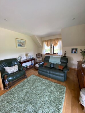 42-Zoll-Smart-TV mit Digitalempfang