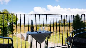 Twin Room | Garden view