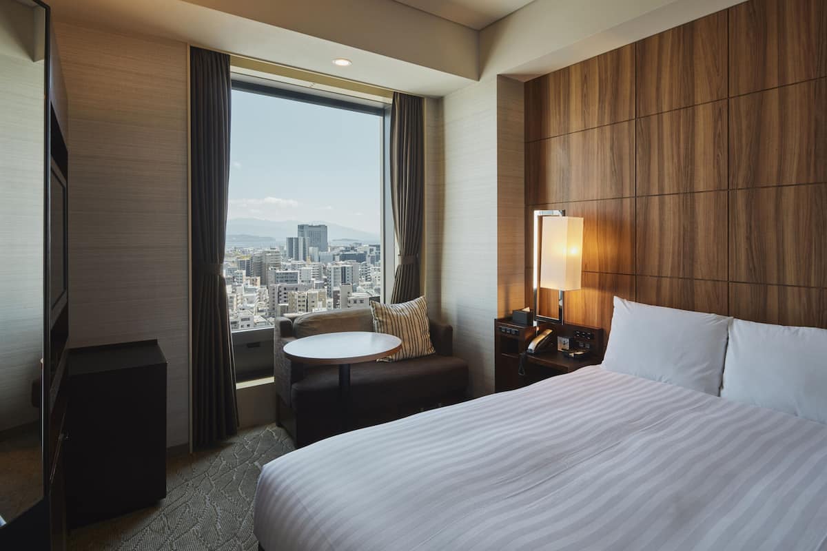1 bedroom, premium bedding, in-room safe, desk
