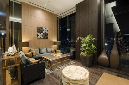 Lobby sitting area. Solaria Nishitetsu Hotel Kagoshima