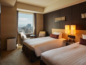 Superior Twin Room, Non Smoking | 1 bedroom, premium bedding, in-room safe, desk