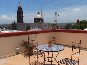 Outdoor dining - Casa Morena (San Miguel de Allende)