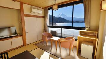 Japanese Style Room with Mt. Fuji view | In-room safe, free WiFi