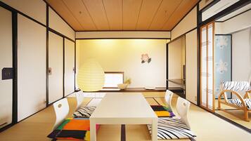 1 habitación, caja de seguridad en la habitación y escritorio