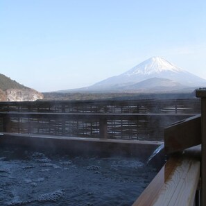 Property grounds - Yamadaya Hotel (Fujikawaguchiko)