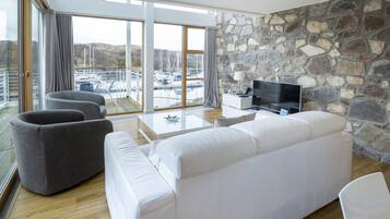 Luksushuoneisto, 3 makuuhuonetta, parveke | Oleskelualue | Taulutelevisio