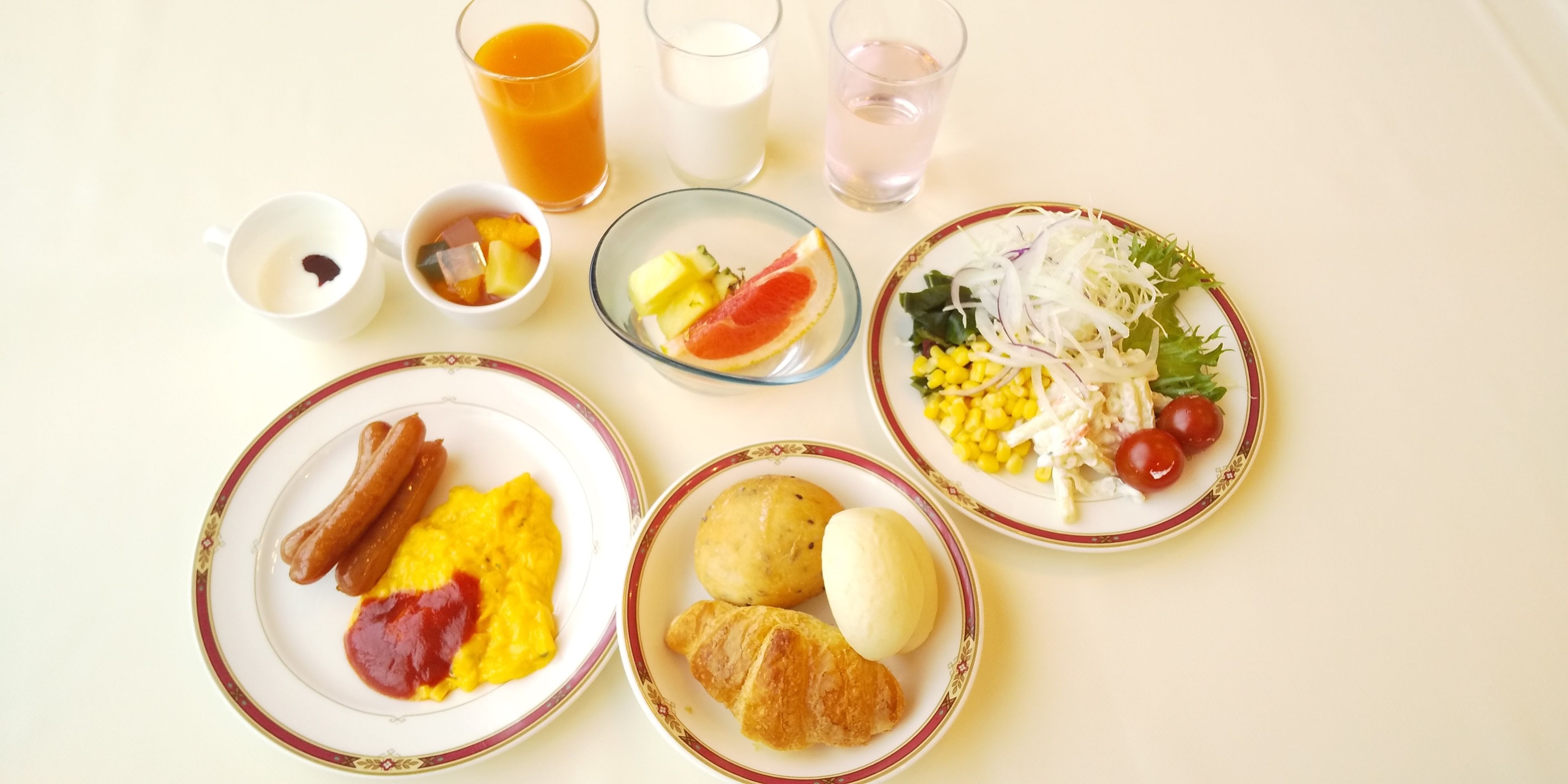 Daily buffet breakfast for a fee