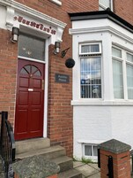 Fachada de la propiedad