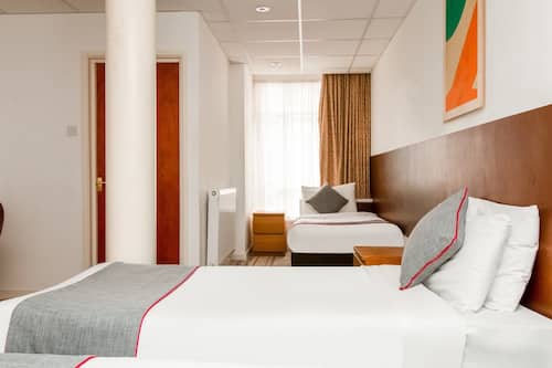 Superior Quadruple Room | Iron/ironing board, free WiFi, bed sheets