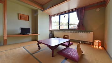 Japanese Style Room | Free WiFi