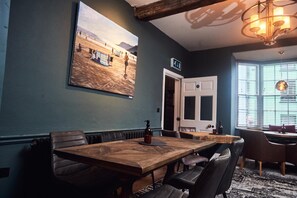 Restaurant - The Brown's (Carmarthen)