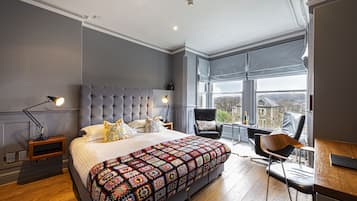 Habitación doble de lujo, 1 cama King size | Ropa de cama de alta calidad y decoración personalizada