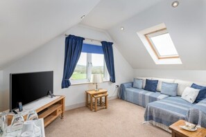 Junior Suite, 1 King Bed