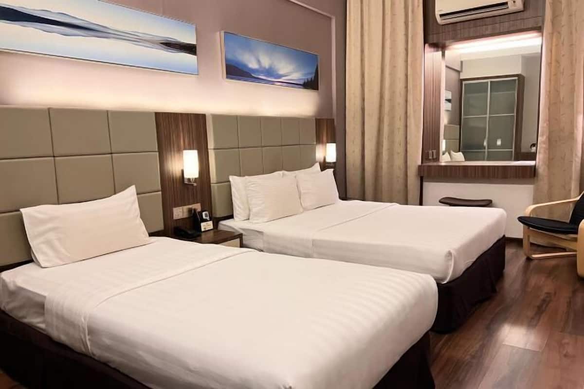 Minibar, in-room safe, desk, soundproofing