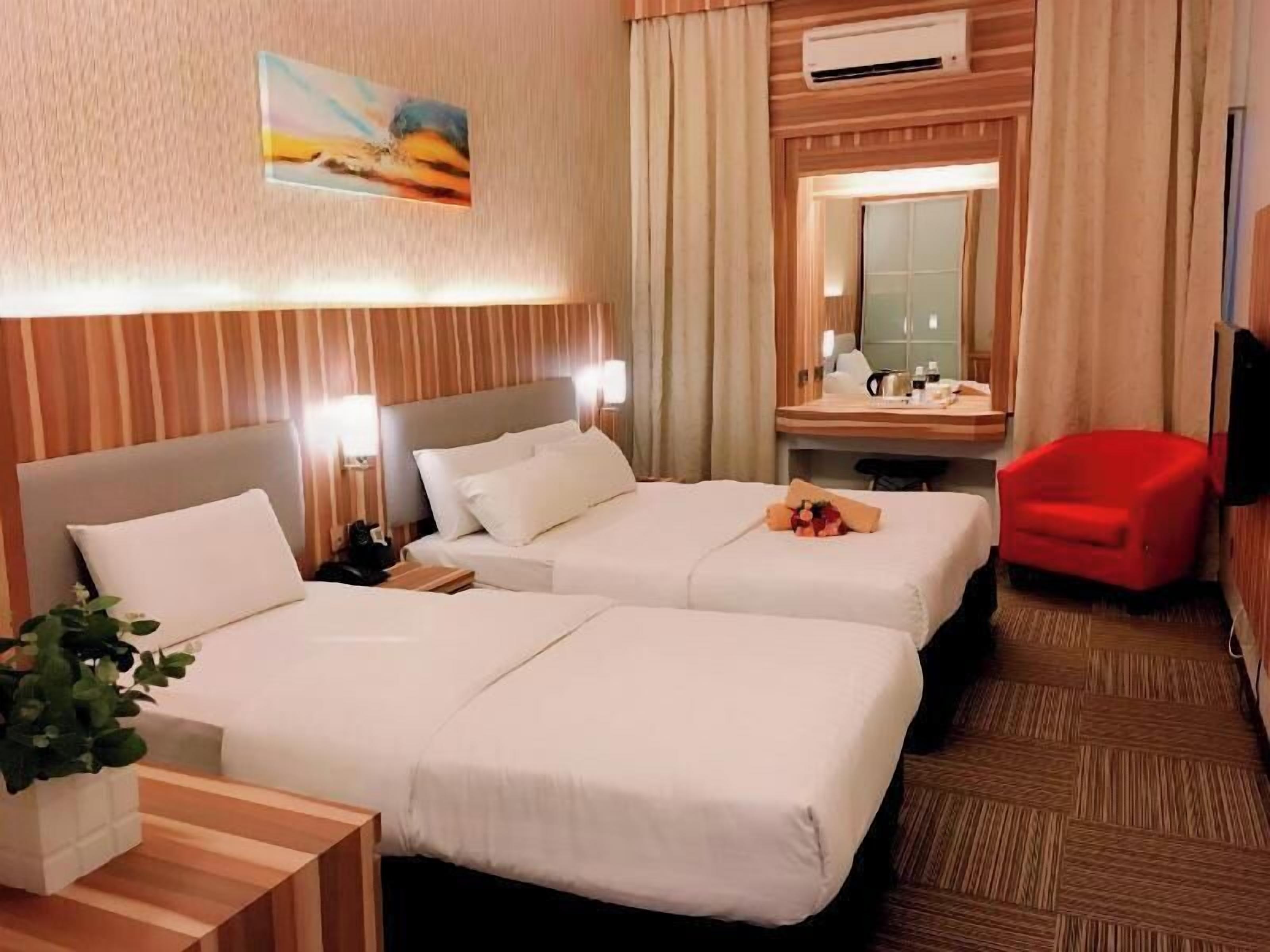 Minibar, in-room safe, desk, soundproofing