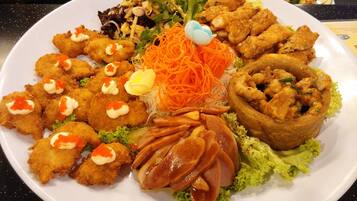 餐飲