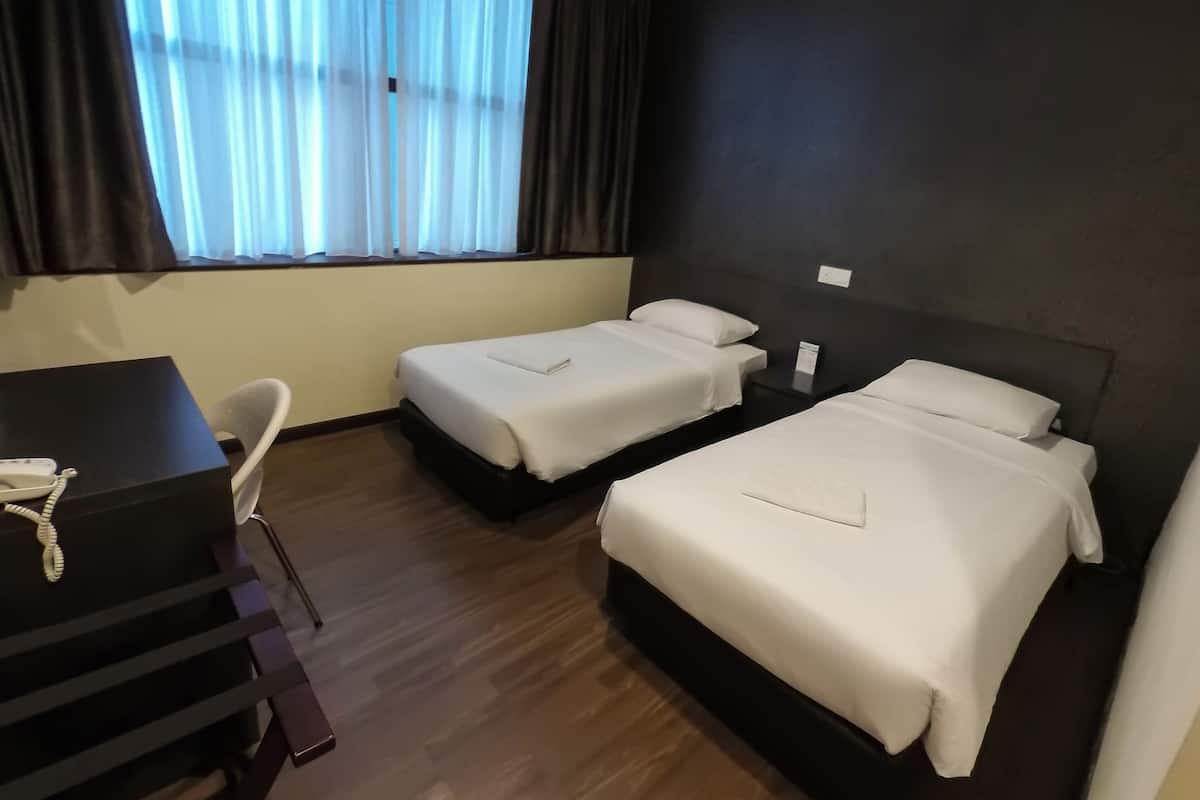 Quarto duplo superior | Escrivaninha, Wi-Fi de cortesia