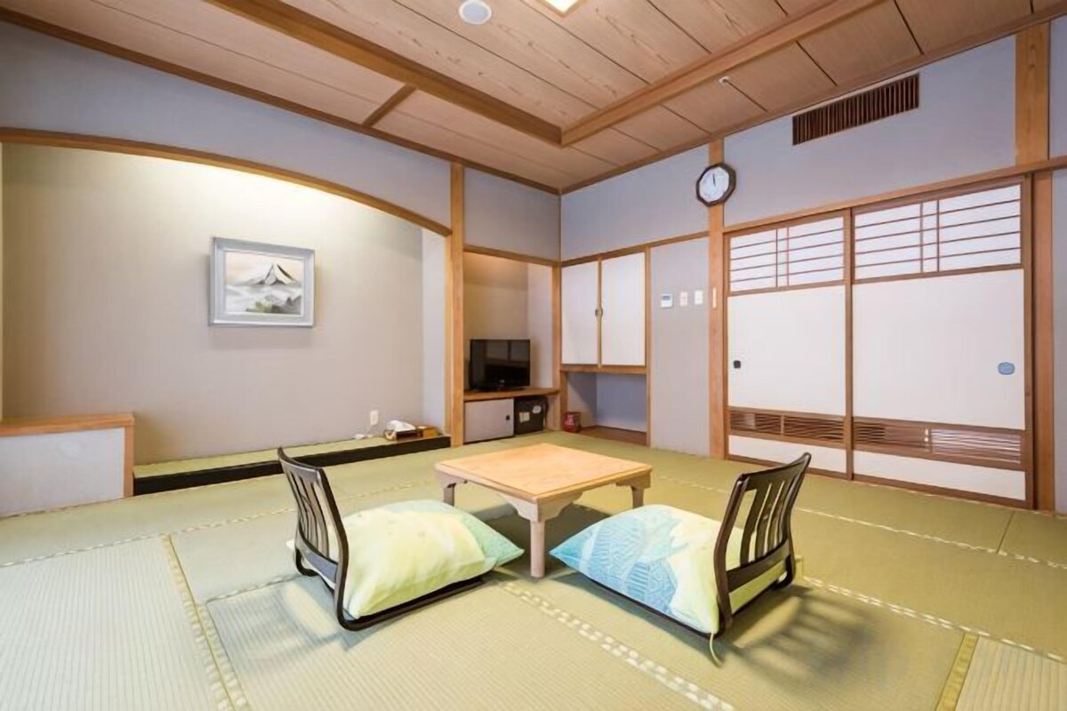 Japanese Style Room 12.5 tatami
