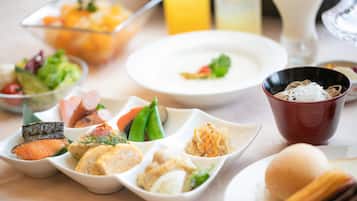 Dagelijks ontbijtbuffet (JPY 1200 per persoon)