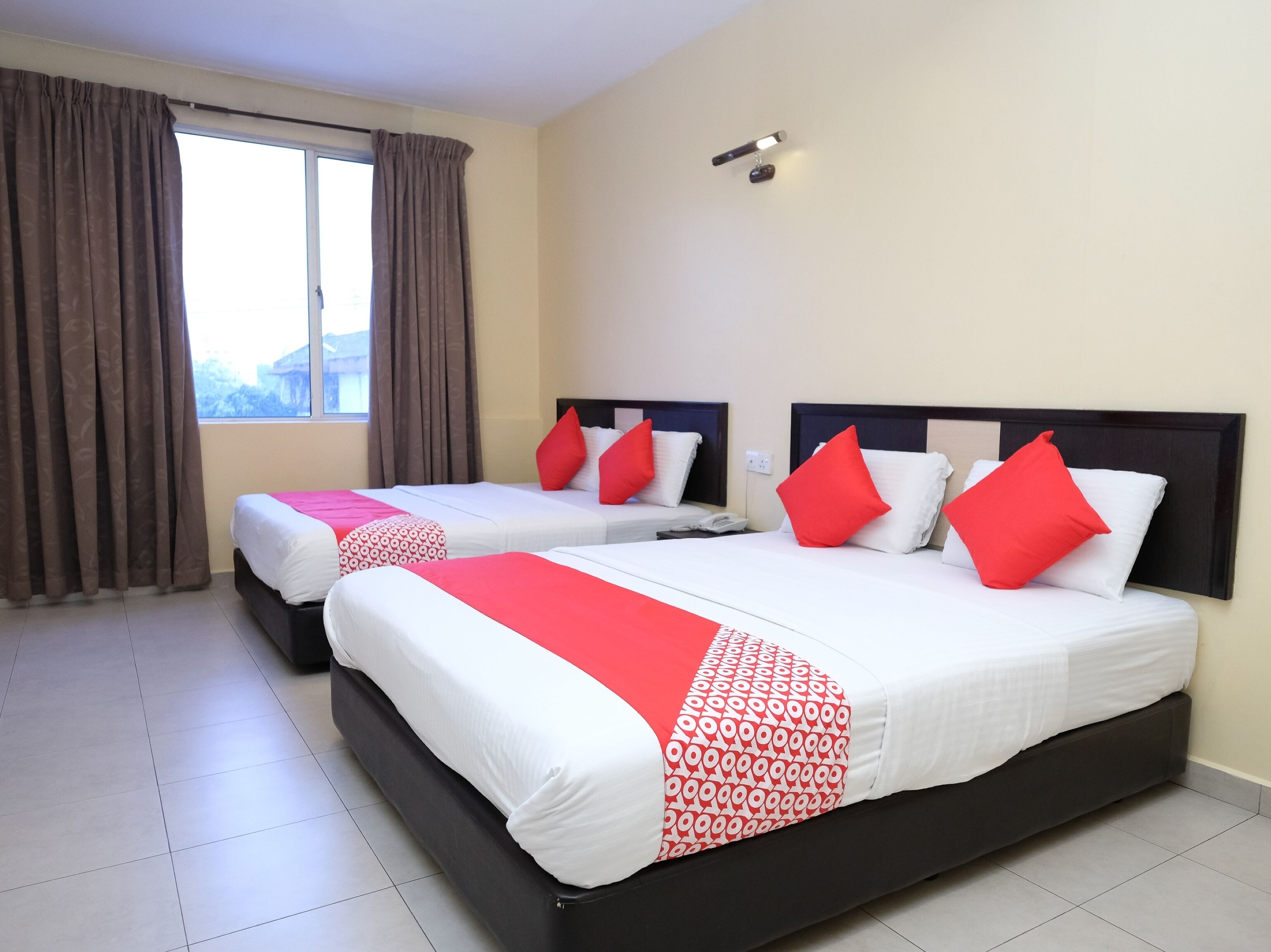 ห้องแฟมิลี่สวีท, เตียงใหญ่ 2 เตียง