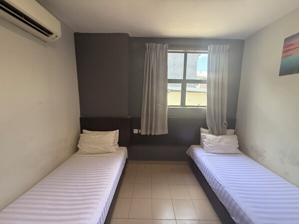 Desk, iron/ironing board, free WiFi