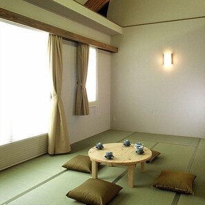 Dining - Toyota Shirakawa-go Eco-institute (Shirakawa)