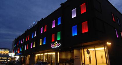 The Leverage Business Hotel Mergong