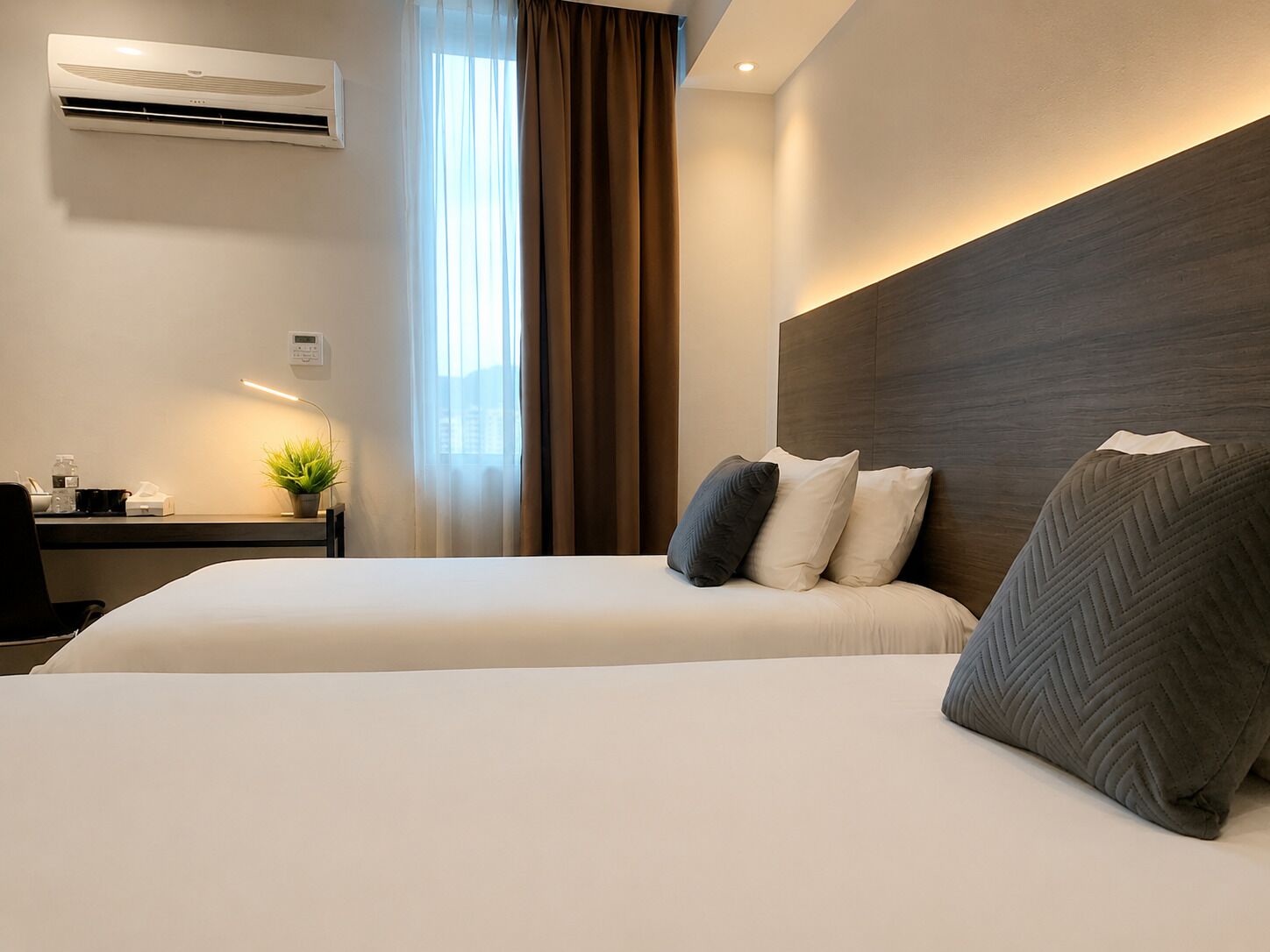 Habitación superior con 2 camas individuales | Interior
