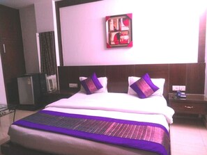 Room - Indo Continental (Delhi)
