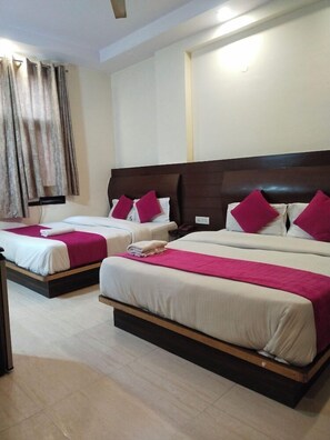 Ảnh chưa phân loại, 3 trong số 35 ảnh, nút