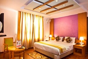 Rollaway beds, free WiFi - JP Inn - Paharganj (New Delhi)