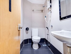 华丽双人房, 1 张特大床 | 浴室 | 淋浴设施、大花洒淋浴喷头、免费洗浴用品、坐浴桶