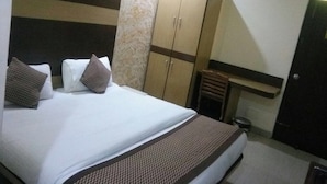 Unclassified image, 2 of 9, button - Hotel Splash (New Delhi)